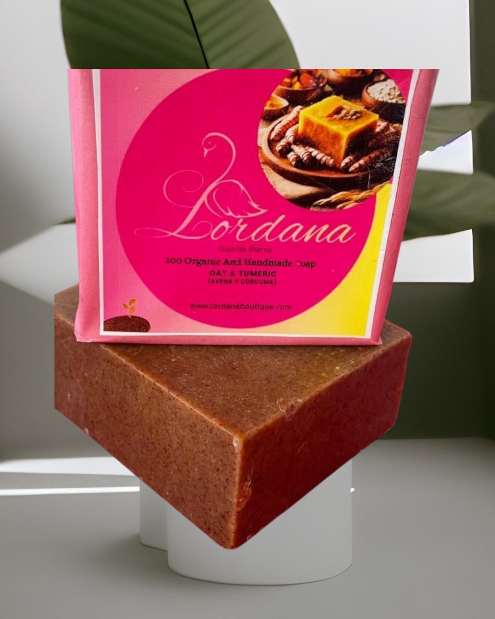 Lordana Turmeric & Oats Soaps